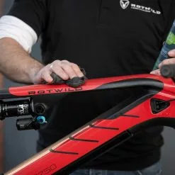 TUNAP Rahmenpflege, 300ml – Mit Lackschutz -Renthal-Laden 4000 2670 max 1