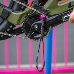 Muc-Off E-Bike Drivetrain Tool -Renthal-Laden mu acc 2652 ebike drivetrain tool use 2 id 38203